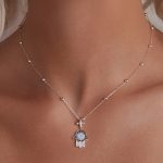 Ezüst női nyaklánc hamszamedállal