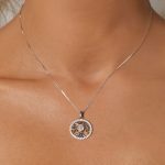 Ezüst női nyaklánc életfamedállal