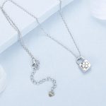 Ezüst női nyaklánc lakatmedállal