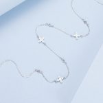 Ezüst női nyaklánc virágokkal