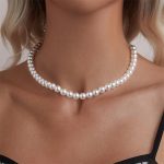 Ezüst nyaklánc fehér gyöngyökkel, L
