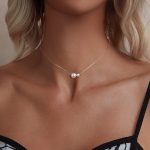 Ezüst nyaklánc fehér gyöngyökkel