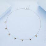 Ezüst nyaklánc üvegfüggyöngyökkel