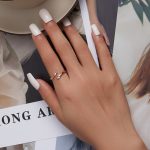 Ezüst női gyűrű, ölelés, aranyszínű