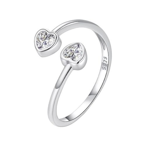 Ezüstgyűrű szívekkel