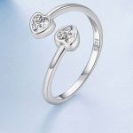 Ezüstgyűrű szívekkel