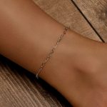 Ezüst bokalánc visszafogott stílusban