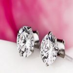 Strieborné náušnice s bielym zirkónovým kameňom