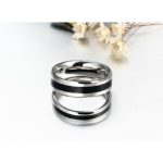 Dámsky snubný prsteň z nehrdzavejúcej ocele s čiernym prúžkom, veľkosť 5