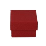 Červená kartónová šperkovnica na prstene a náušnice