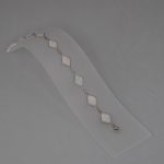 Strieborný náramok, moderná línia s kryštálmi kosoštvorca, 19,5 cm