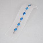 Strieborný náramok, moderná línia s kryštálmi kosoštvorca, 19,5 cm