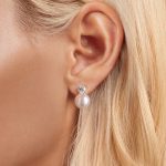 Ezüst női fülbevaló kristállyal és gyönggyel