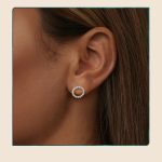 Ezüst női fülbevaló, kristályos karika