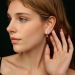 Ezüst karika-fülbevaló moissanitkristállyal