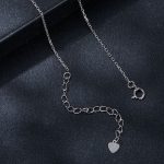 Ezüst nyaklánc moissanitmedállal