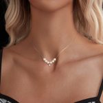 Ezüst nyaklánc gyöngyös medállal