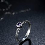 Strieborný prsteň so srdcom, fialový, 8