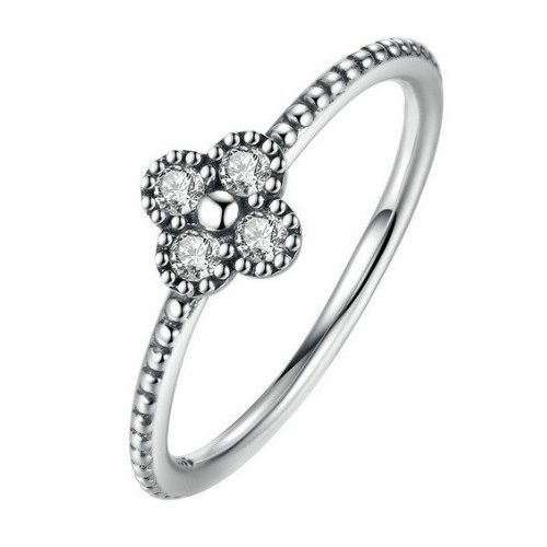 Malý strieborný prsteň s kvetmi, striebro, 8