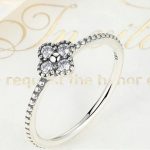 Malý strieborný prsteň s kvetmi, striebro, 8