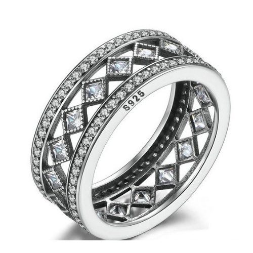 Strieborný prsteň s kosoštvorcovým kameňom, 7