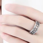 Strieborný prsteň s kosoštvorcovým kameňom, 7