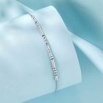 Ezüst karkötő vintage stílusban