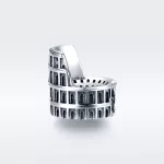 Ezüst charm, Colosseum