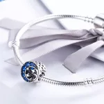Ezüst charm, éjszakai égbolt