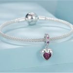 Ezüst charm, kinyitható szív, vörös kristállyal