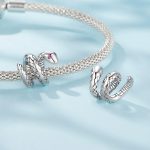 Ezüstcharm, kígyó