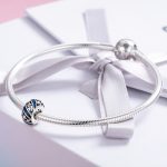 Ezüst charm, gyöngy