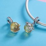 Ezüst charm (925), lépesméz méhecskével