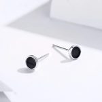 Ezüst fülbevaló fekete zománcozással