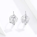 Ezüst fülbevaló, rózsa