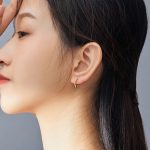 Ezüst karika-fülbevaló aranyszínben