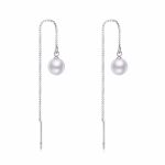 Ezüst fülbevaló fehér gyönggyel