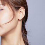 Ezüst fülbevaló, kígyó