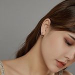 Ezüst fülbevaló, hullámos