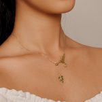 Ezüst női nyaklánc, kolibri, aranyszínű