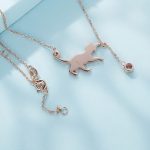 Ezüst nyaklánc macskamedállal rózsaarany színben