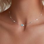 Ezüst női nyaklánc vigyázó szem medállal