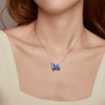 Ezüst női nyaklánc, kék pillangó