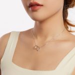 Ezüst női nyaklánc dupla karikával