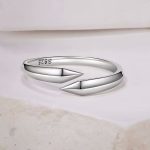 Ezüstgyűrű nyílformával