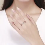 Ezüstgyűrű mancsnyomokkal, 5-ös méret