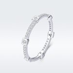 Ezüstgyűrű négyszögekkel, 7-es méret